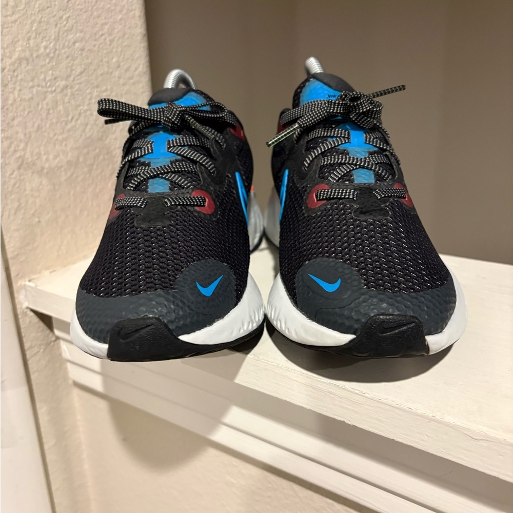 Nike Renew Run Youth Size 5Y  Sneaker Black Blue Red Shoes CT1430-090 - Picture 9 of 9